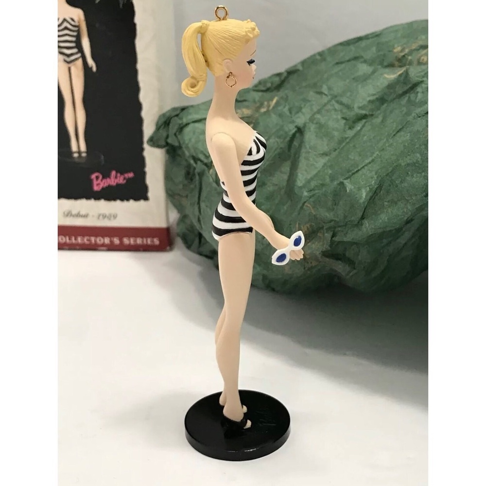 Vintage Barbie Hallmark Keepsake 1994 Ornament - Picture 2 of 8